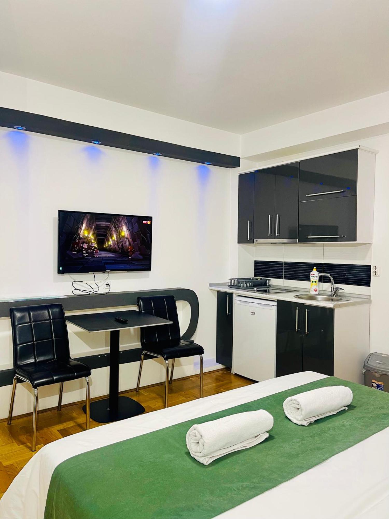 Front Beach Exclusive Apartments Struga Exteriér fotografie